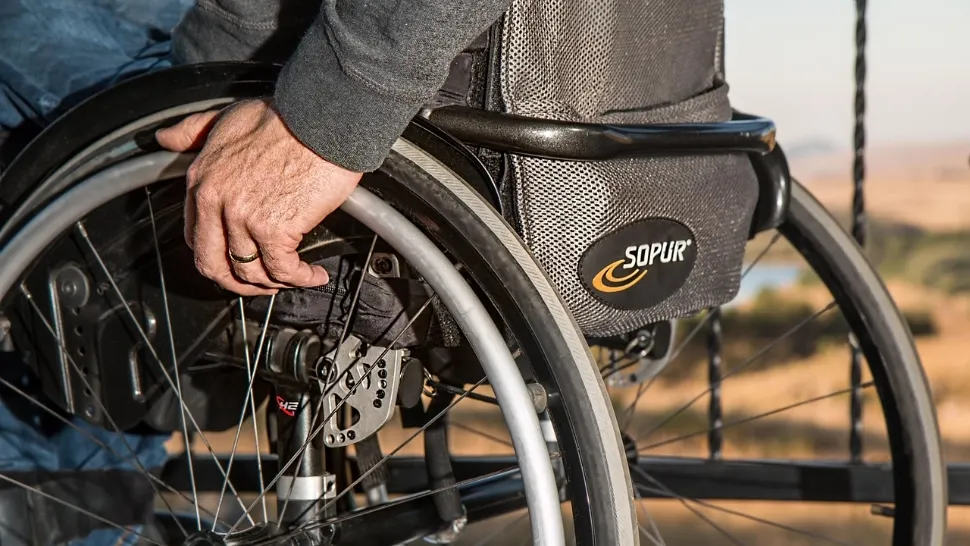 Schimbări la sporul de handicap. Cum se calculează de acum și ce categorii de persoane vor avea venituri mai mari