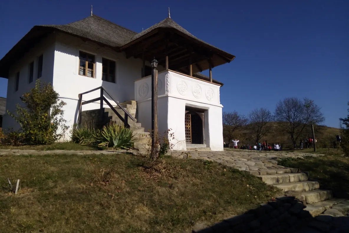 Galerie foto: Casa cu Blazoane, singurul reper al culturii bizantine din România