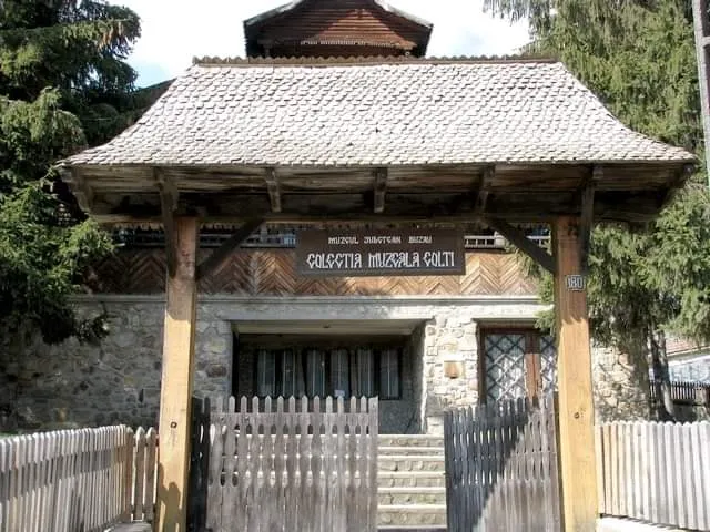 Muzeul Chihlimbarului, reabilitat de Consiliul Județean