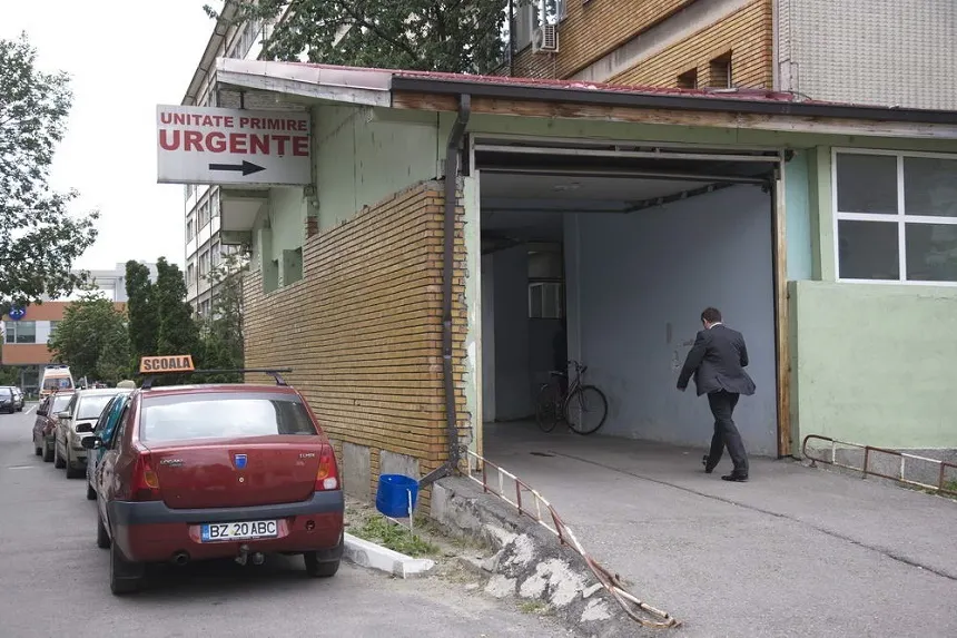 Aglomerație la spital, înainte și după Revelion