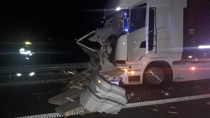 Doi buzoieni, morți în urma unui accident cumplit în Hunedoara