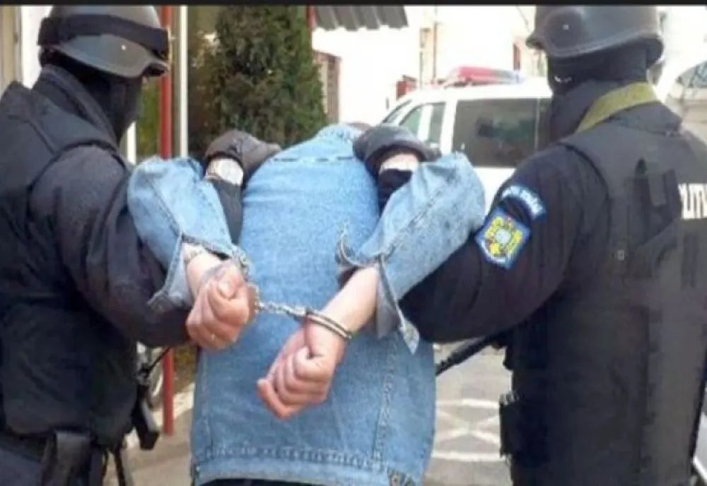 Percheziţii la Buzău la persoane bănuite de proxenetism