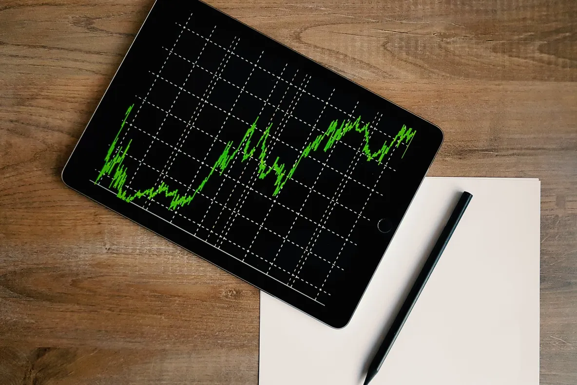 STUDIU TERMENE.RO: 12.35% dintre hotelurile și restaurantele din Buzău solicită certificatul pentru situații de urgență. 9.96% aplică la programul IMM Invest (P)