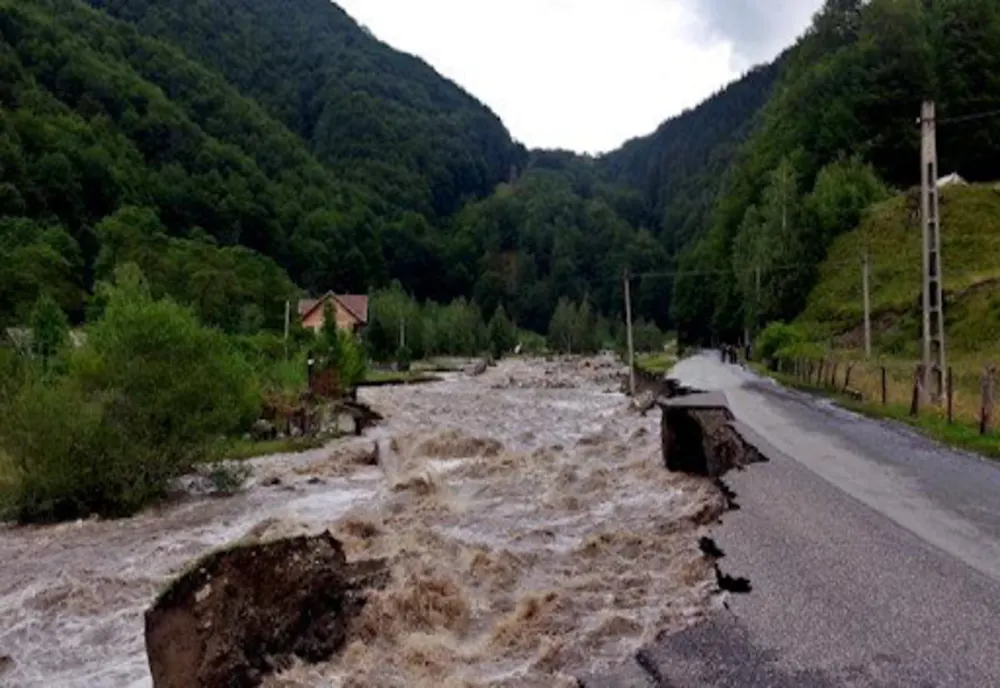 În opt bazine hidrografice este cod galben de viituri