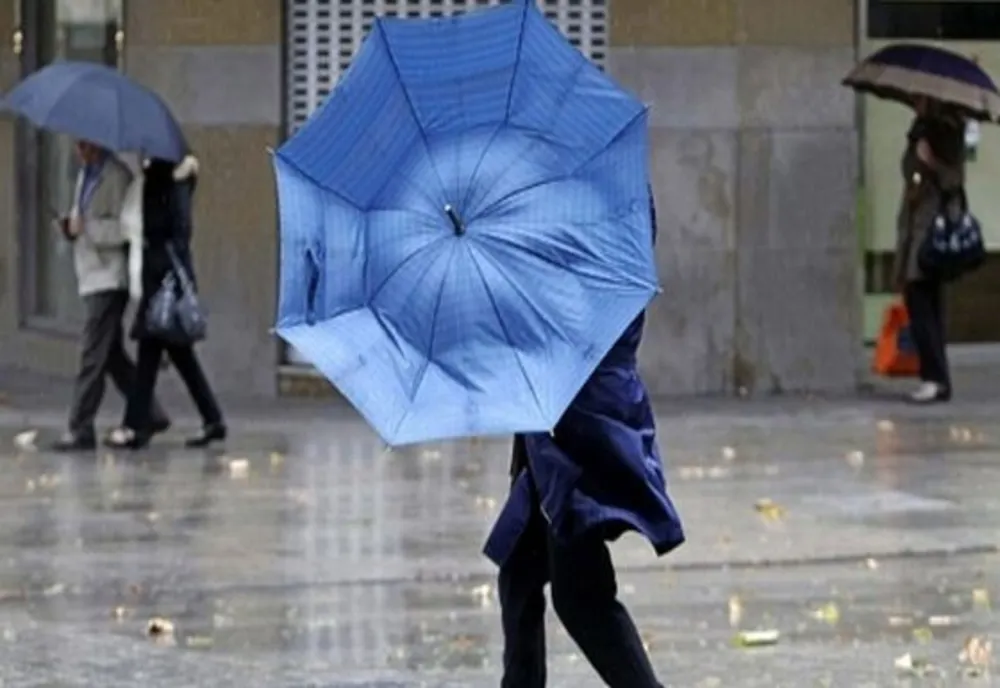 Informare meteo de frig, vânt, ploi și ninsori la munte