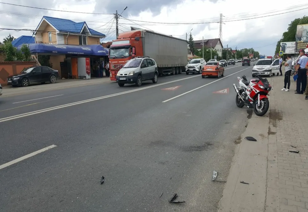 Foto: Trafic dirijat pe DN2E85, la ieșire din Buzău spre Mărăcineni, accident rutier