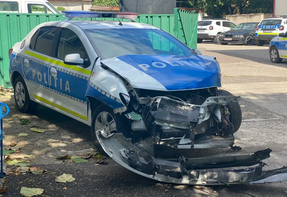 Autospecială a Poliției Buzău implicată într-un accident rutier