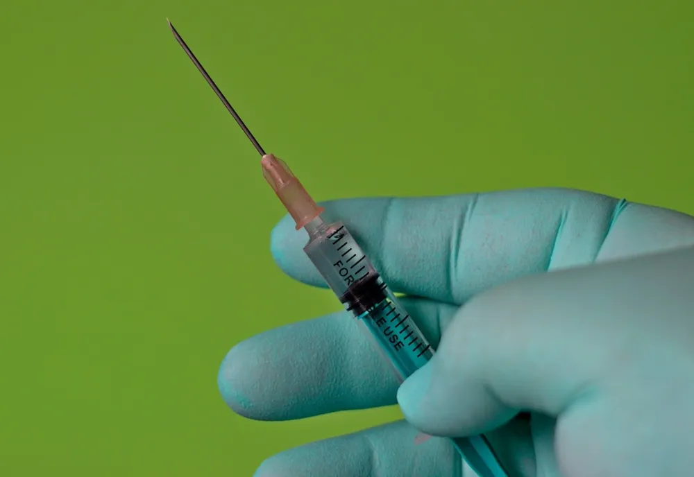 Campanie de vaccinare anti-covid de amploare pentru elevi, studenți și profesori, precum și pentru familiile acestora! Când începe
