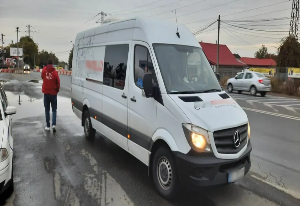 Transportatorii de mărfuri și persoane în vizorul polițiștilor. Cursă București-Suceava făcută cu un șofer care nu avea autorizație