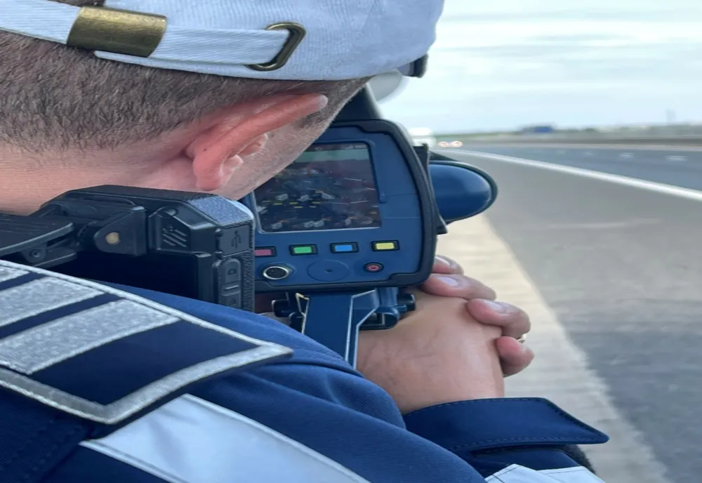 Valul de accidente va scoate în stradă mai multe echipaje de poliței cu radare în dotare