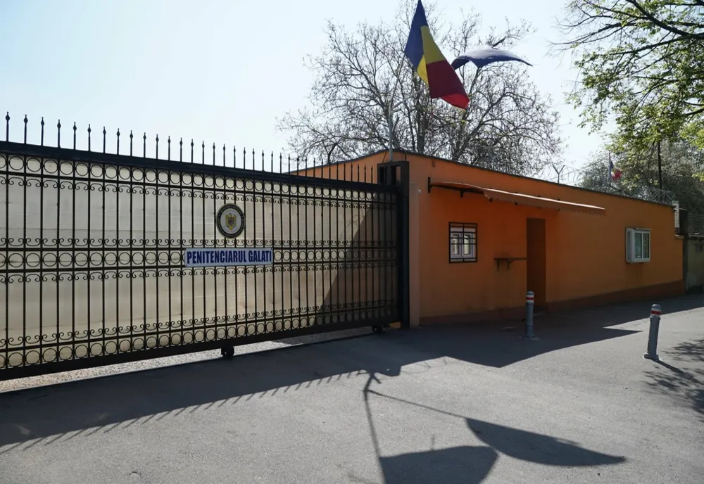 Bărbat din Vișani condamnat la închisoare pentru proxenetism în formă continuată