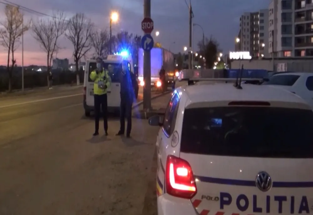 Poliţiştii buzoieni prezenţi în trafic 