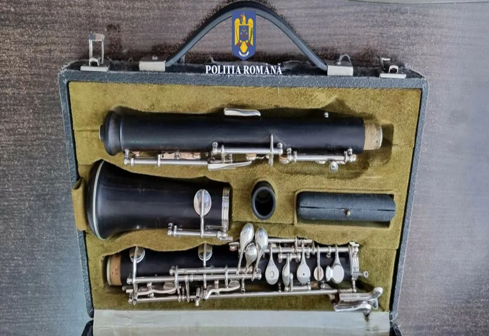 Video: Reţinut de poliţiştii din Buzău pentru furtul unui instrument muzical, din Olanda, estimat la 5000 de euro