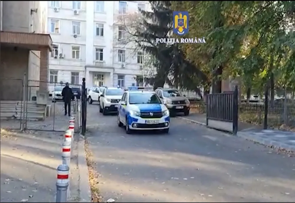 Un râmnicean a fost deposedat de ceasul de la mână de trei tineri, apoi a fost agresat de aceștia provocându-i leziuni şi distrugerea ochelarilor de vedere