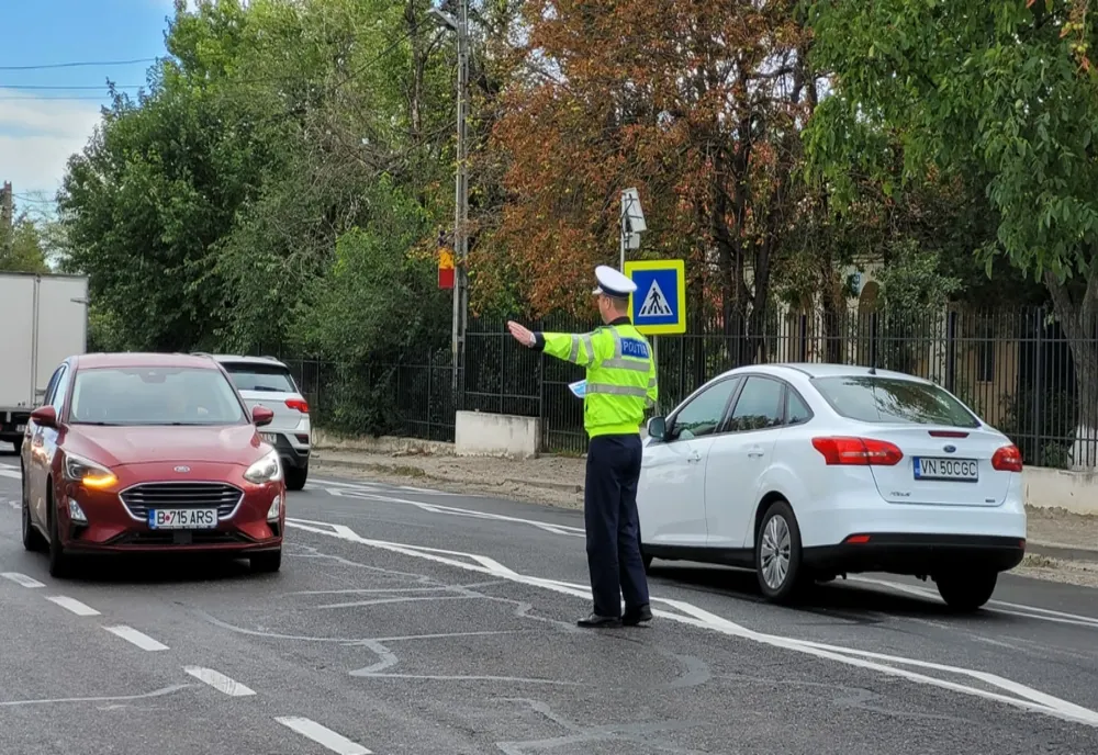 Polițiștii buzoieni au reţinut 30 de permise de conducere ca urmare a neregulilor constatate în trafic