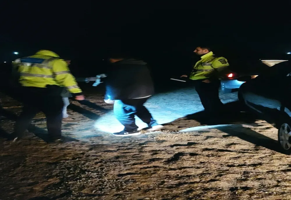  Video: În urma acțiunilor de căutare, polițiștii buzoieni au găsit un bărbat în vârstă de 85 de ani, dispărut de la domiciliu 