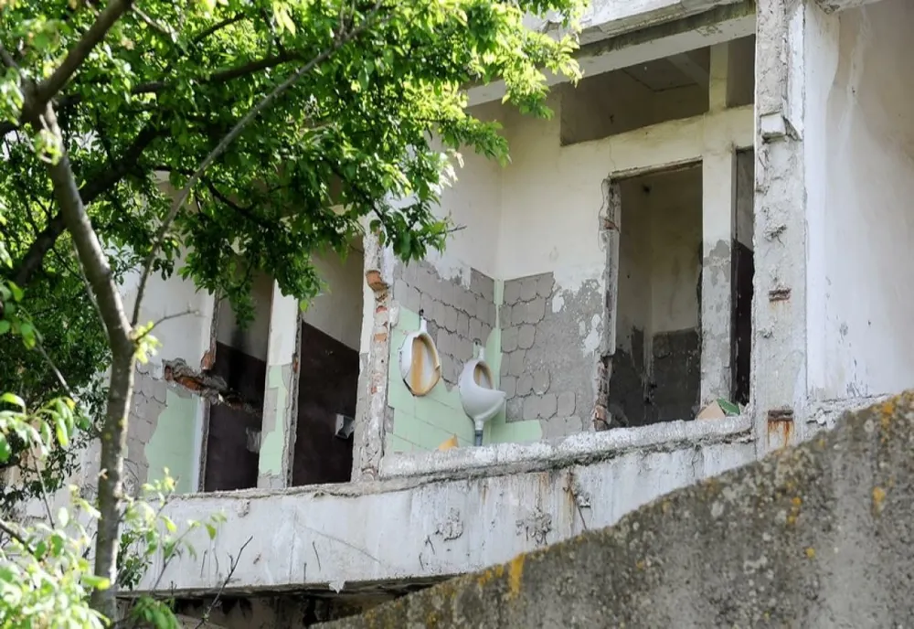 Impozite majorate cu până la 500% pentru clădirile în paragină din Buzău