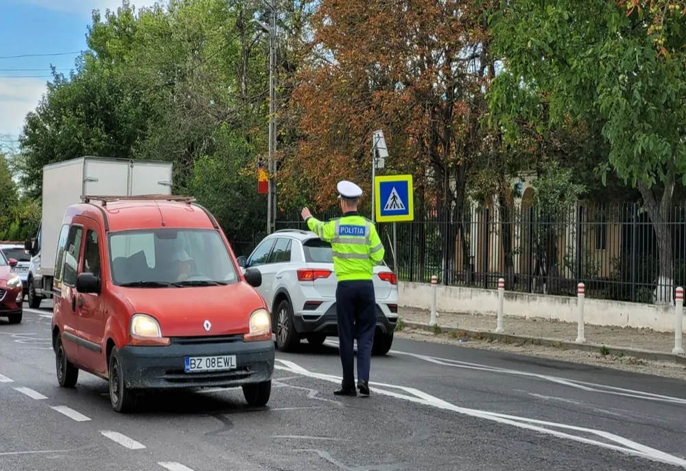 13 şoferi şi-au căutat ghinionul încălcând regulile rutiere şi au rămas fără permis 
