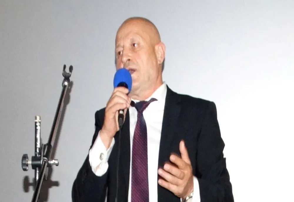 Președintele CJ Buzău vrea să construiască 10 bazine de înot pentru elevii din mediul rural