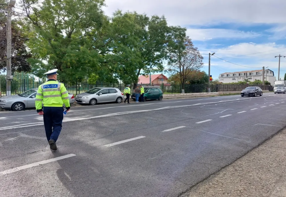 50 de permise de conducere reținute de polițiști pentru nerespectarea limitei legale de viteză  