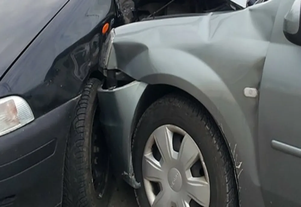 Accident cu o victimă pe DJ203D, în localitatea Măxenu