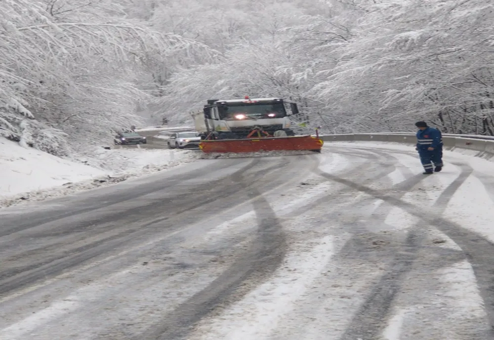 Codul de vreme rea își face simțită prezența 
