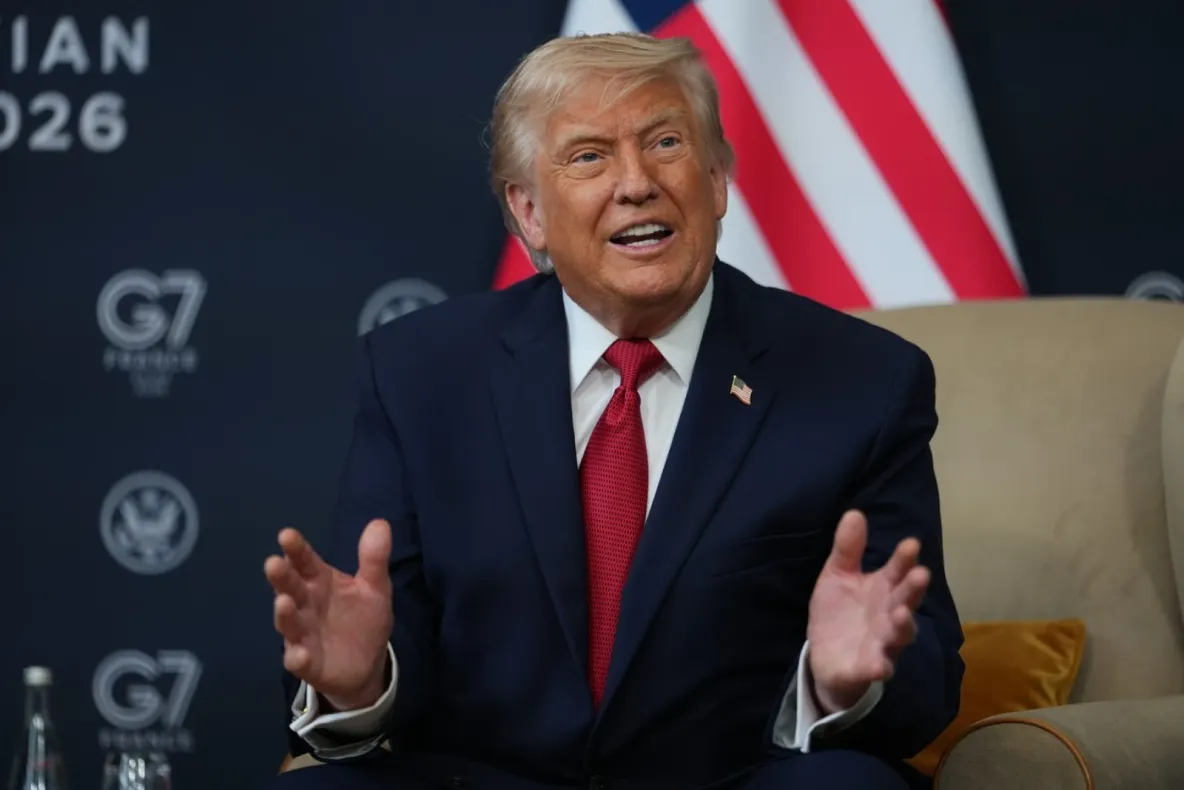 Trump amenință din nou Iranul: „Le vom arunca bombe direct în creștetul capului”