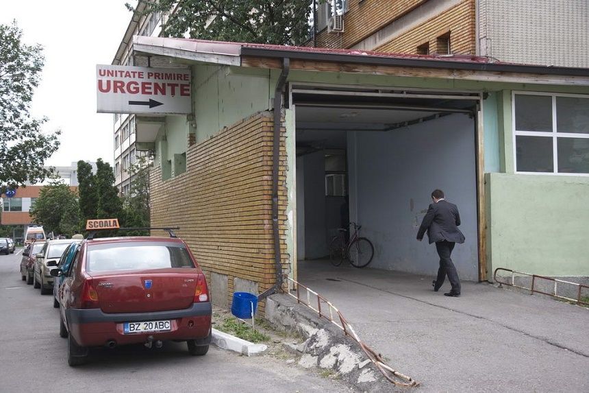 Aglomerație la spital, înainte și după Revelion