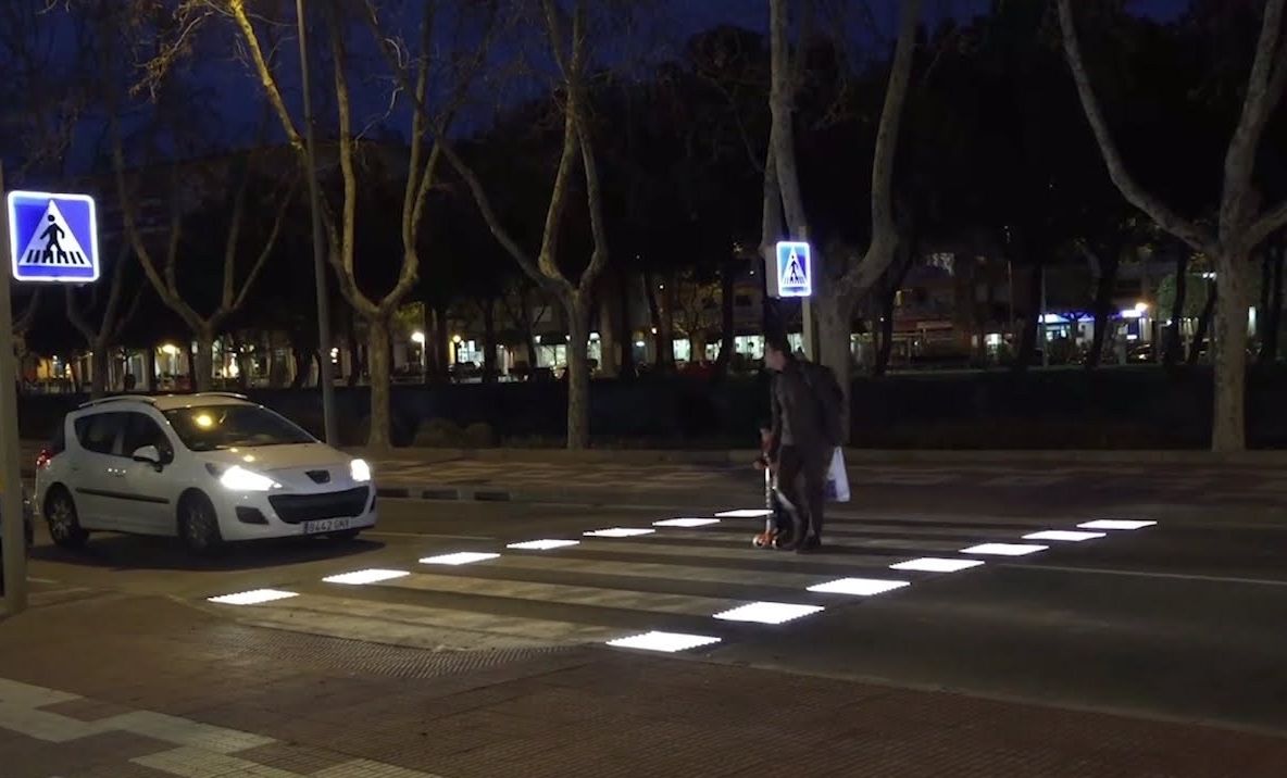 Treceri de pietoni inteligente, la Buzău