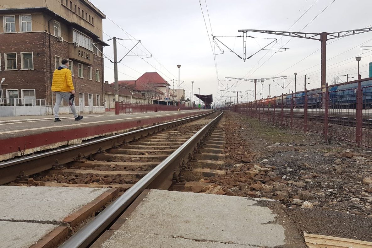 Bărbat călcat de tren, în Gara Buzău