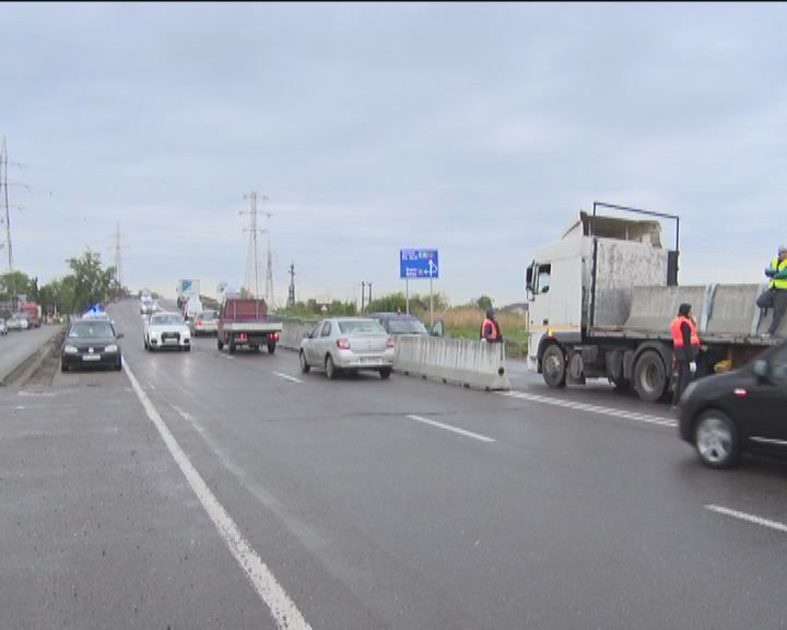 Separatoare de sens, în zona Fabrica de Bere