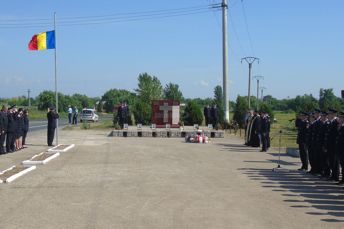 15 ani de durere, de lacrimi, de întrebări fără răspuns. 18 persoane și-au pierdut viața la Mihăilești