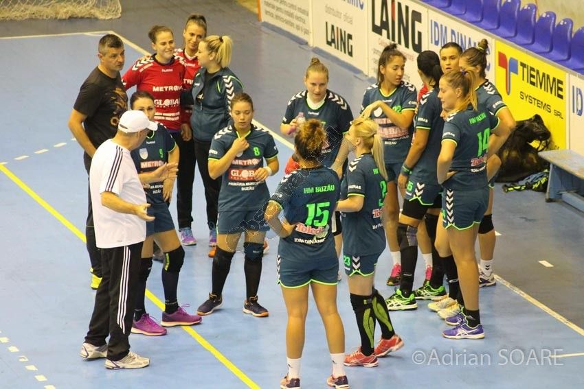 Contingent vîlcean, la Gloria Buzău