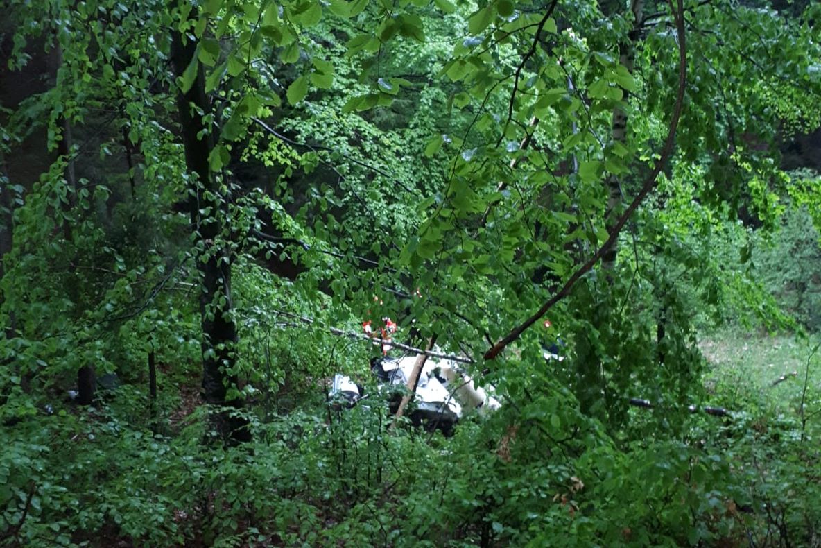 Încă sunt căutate părți componente ale avionului prăbușit la Nehoiu