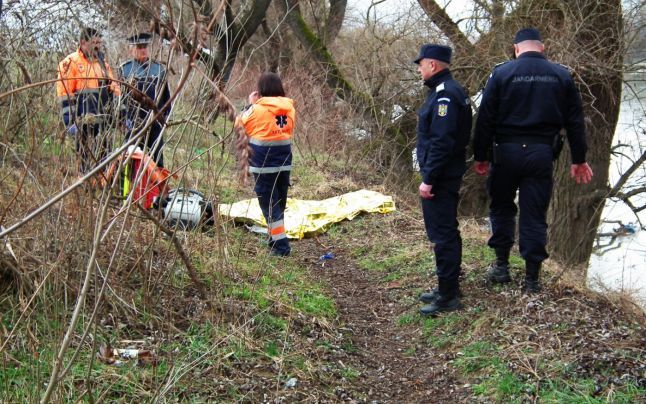 Cadavru descoperit astăzi într-o pădure la Pătârlagele