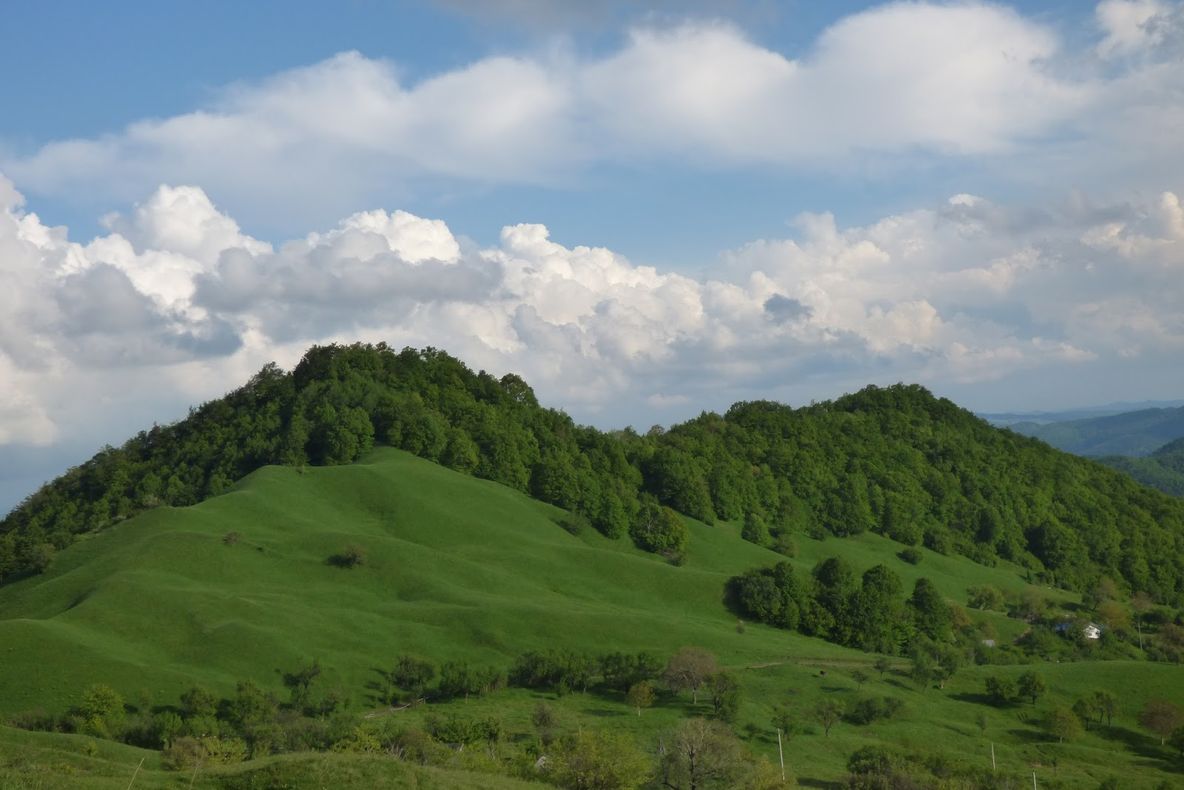 Șapte turiști din Brăila, rătăciți în Munții Buzăului