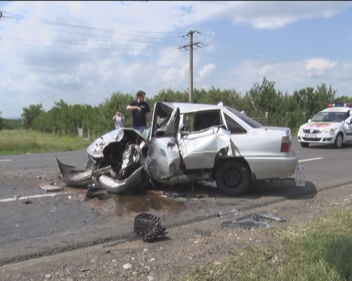 Video Trafic blocat, din cauza unui accident, pe DN2E85