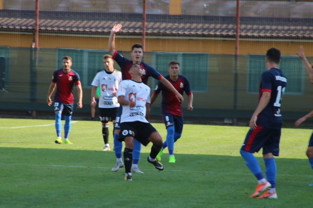 Video Gloria, liderul Ligii a II-A, după victoria cu U.Cluj