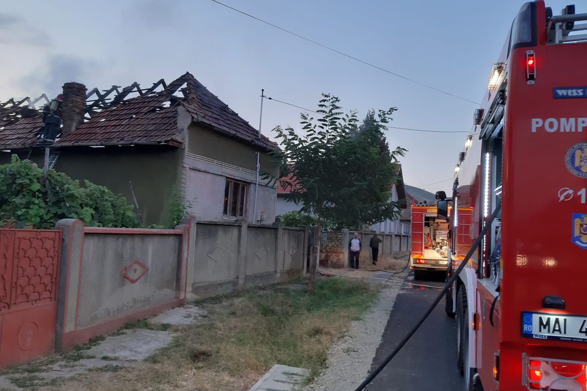 Foto Fetița dispărută a fost găsită. 200 de oameni au cautat-o toată noaptea