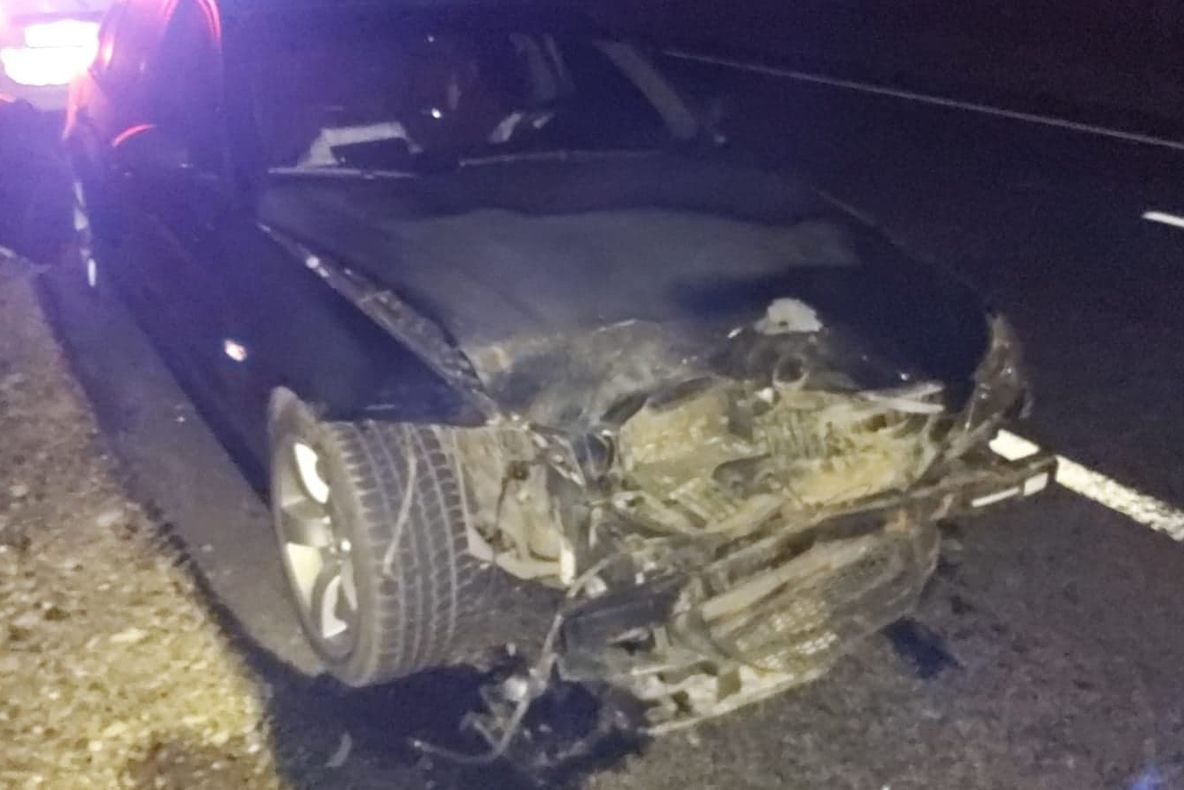 "Daună totală", din cauza unui mistreț apărut pe carosabil