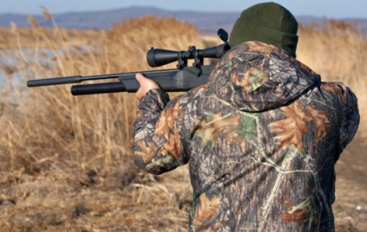 Paznic de vânătoare al AJVPS, membru al rețelei de braconieri din Buzău