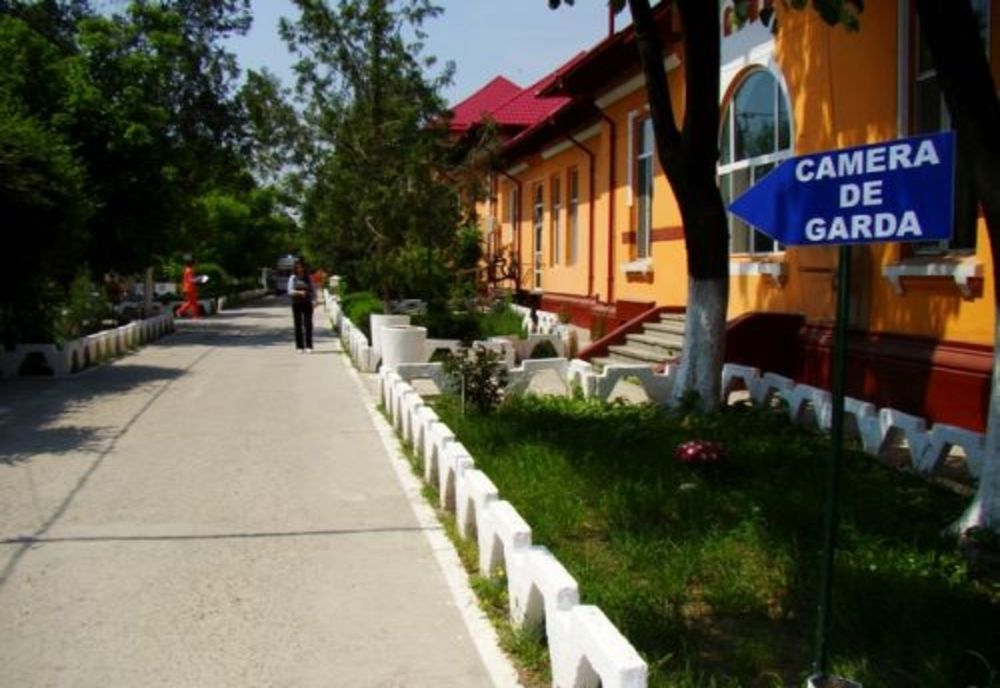 Protestul de la Săpoca, suspendat de un deces în familia managerului interimar