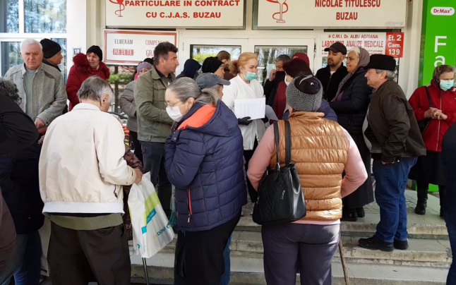Îngrămădeală, la Policlinică