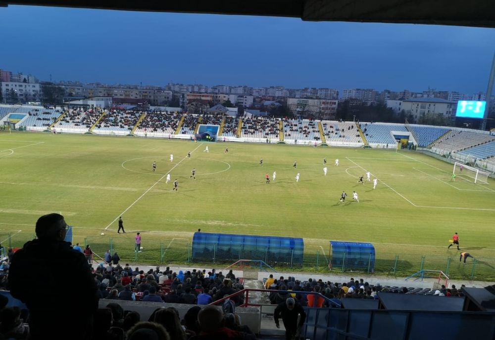 Remiză spectaculoasă între Gloria și "Șepcile Roșii"