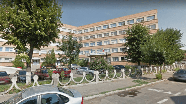 Optsprezece pacienti din Vrancea, internați la Spitalul Râmnicu-Sărat