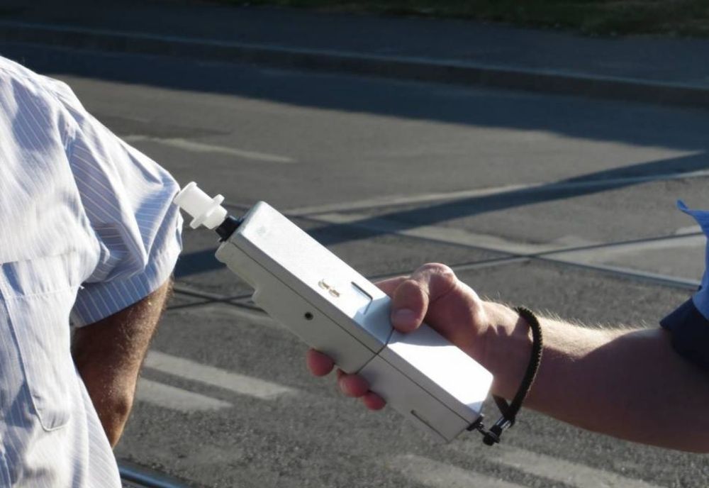 Depistat băut la volan