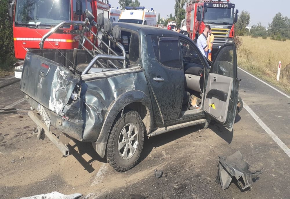 FOTO|  Accident cu nouă victime, în Ialomița. Un șofer beat a intrat într-un  microbuz
