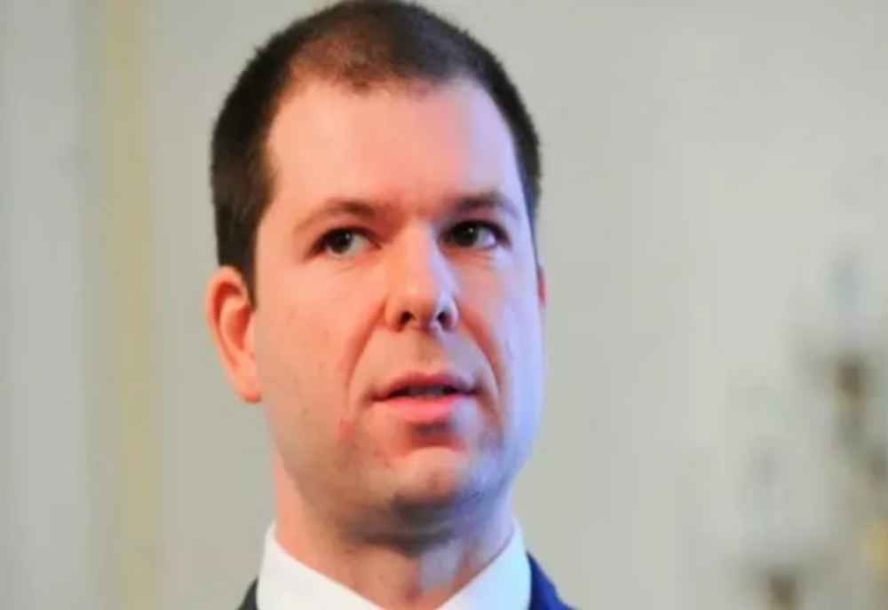 Culisele STATULUI PARALEL: Dezvăluiri despre un fost ministru de Finanțe! Cine este Bogdan Drăgoi și ce funcții-cheie a ocupat la stat