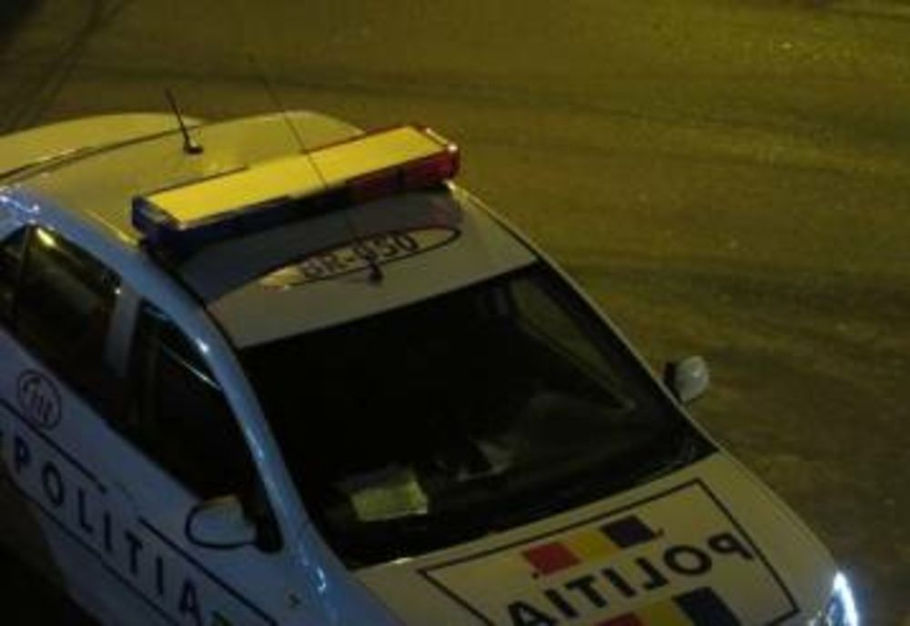Un tânăr de 26 de ani s-a răsturant cu mașina la ieșirea din municipiul Buzău