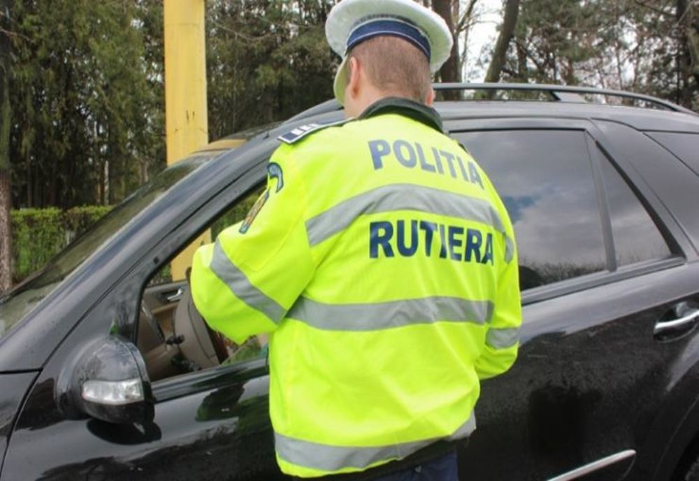 Abateri în trafic sancţionate de poliţiştii de la rutieră